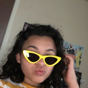 Meet your Posher, Brianna